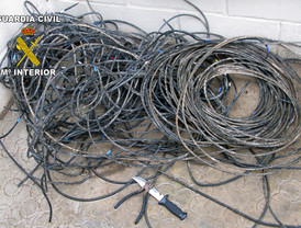 La Guardia Civil sorprende a una persona sustrayendo cableado eléctrico en San Javier