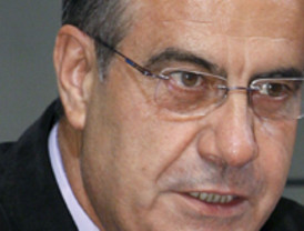 Alonso busca podio en medio del escándalo de la escudería Renault