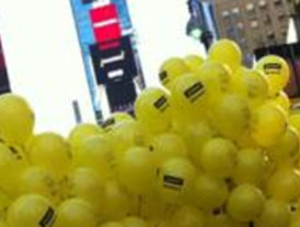 El Partido Laborista de Brown expulsa a tres ex ministros