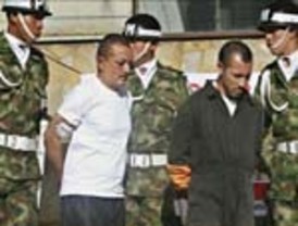 Bronca entre una senadora del PP y otro socialista por la discriminación de los medios digitales