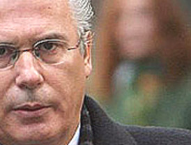 Chávez pide que la ex canciller Mejía medie entre los dos países