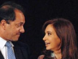 Cristina y Scioli se la agarraron con Macri