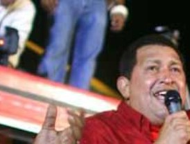 Chávez da marcha atrás y no subirá el IVA en 2011