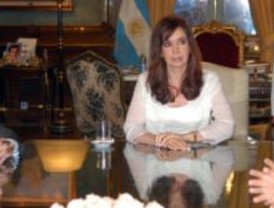 Ibarretxe quiere que le acompañen en el juzgado Aznar y Zapatero por haber dialogado con ETA