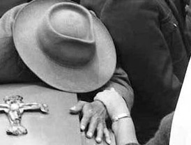 Patxi López acabará con las ayudas a los familiares de presos de ETA