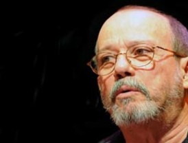 Rajoy, sobre ETA: 'Lo único que nos vale es que se disuelva'