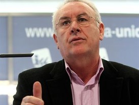 Cayo Lara cree que cuando el PSOE pierda la mayoría absoluta habrá 'mucha más' posibilidad de conocer cosas como los ERE