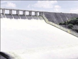 Pese a todo, Castilla y León tiene 12 consejerías