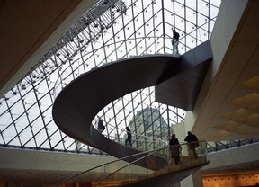 El Louvre reabre sus puertas tras la protesta contra los carteristas