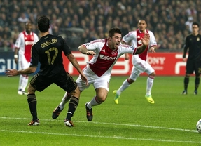 El Madrid sigue con su racha de triunfos y 'se lleva por delante' al Ajax (0-3)