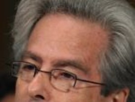 Aguirre cede y aprueba una ley de cajas para agradar a todos los sectores