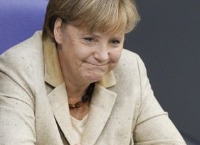 Merkel reitera su apoyo a su ministra 'copiona'