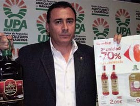 La Junta ve 'clara competencia desleal' en la venta a pérdidas de aceite de oliva extra