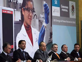 Los trabajadores de Boeing amenazan con una huelga