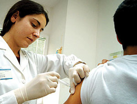Casi ocho de cada diez pacientes hospitalizados por casos graves de gripe en Andalucía no están vacunados