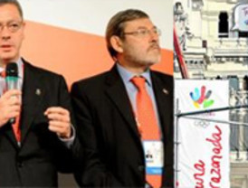 Solbes, de reunión en Europa mientras en España se habla de su relevo