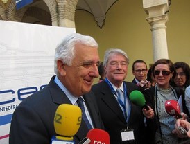 Rafael Correa, presidente de Ecuador de nuevo en sus actividades normales