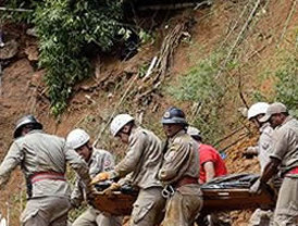 El PNV culpa a Rubalcaba de que sea delito exhibir fotos de etarras