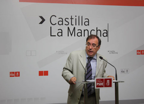 Fernando Mora: "El 30% de las camas de los hospitales están cerradas"