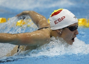 Gran hazaña de Mireia Belmonte, bronce europeo en su debú en los 5 kilómetros en aguas abiertas