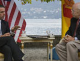 Rajoy promete bajar los impuestos, suprimir la 'memoria histórica' y anuncia 'caras nuevas' en el PP