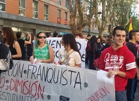 Reformas "brutales" y recortes educativos, razones de la huelga de estudiantes