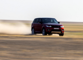 El nuevo Range Rover Sport establece un nuevo récord en la travesía del desierto "Empty Quarter"