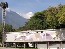 Rajoy juega con la idea de (no)presentar una moción de censura al Gobierno