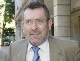 Antonio Rivas, imputado por el caso 'Mercasevilla', dimite de todos sus cargos en el PSOE