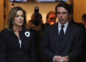 Aznar el 'escudero' sale en defensa de su mujer por la polémica del Madrid Arena