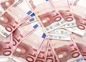 Bruselas 'sugiere' "fuertes medidas fiscales" a las Autonomías que opten por un rescate