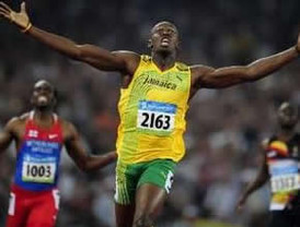 Fiscalía colombiana acusa a 17 militares de ejecutar a tres civiles