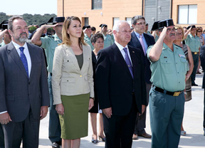 Cospedal inaugura las nuevas instalaciones del Cuartel de la Guardia Civil en El Casar
