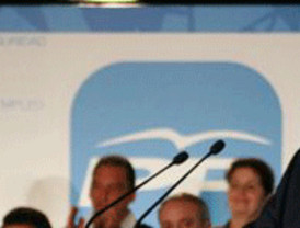 Rajoy destaca el 'buen posicionamiento' del PP ante los comicios de mayo