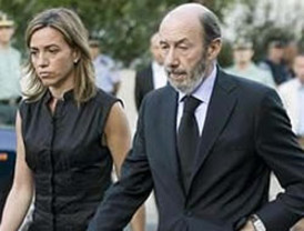 Rubalcaba, 'candidato de transición' y Chacón, 'la esperanza blanca'