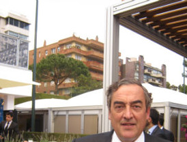800.000 euros para reforzar los centros y casas de Castilla y León en el exterior