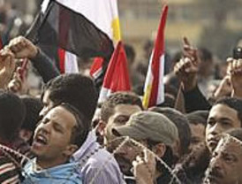 Gobierno y oposición pactan en Egipto una comisión para estudiar cambios en la Constitución