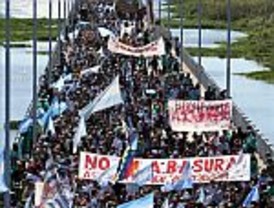 Los asambleístas rechazan la instalación de la papelera