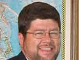 Gorostiaga anuncia el inicio de las obras del nuevo Muelle de Raos