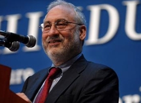 El Nobel Stiglitz, protagonista del V aniversario del CEPPYG