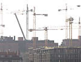 A medio 'país' político se le hace la boca agua con el regreso de Rato mientras El País confirma que no vuelve a la política