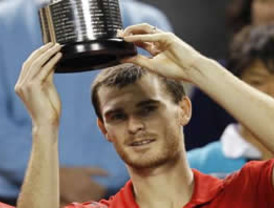Andy Murray vence a Rafa nadal y se corona campeón en Japón