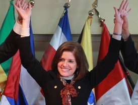 Que es improcedente la demanda de titular del GDF contra Sandoval