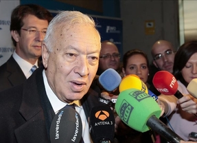 Margallo asegura que no visitará Gibraltar "mientras no haya una bandera española"