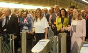 Málaga vive una jornada histórica con el estreno de un metro que llega corto, con retraso y sobrecoste