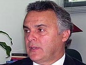 Los políticos trasladan sus condolencias a la familia de esta figura la Transición