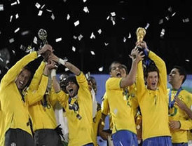 Negocios ilegales mueven US$ 2 430 millones en Perú