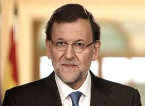 Rajoy se 'moviliza': se dejará ver 'físicamente' dentro y fuera de España... sin pantallas de plasma