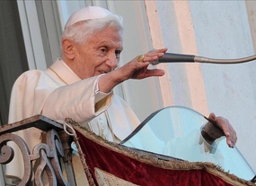 Benedicto XVI deja de ser Papa: 