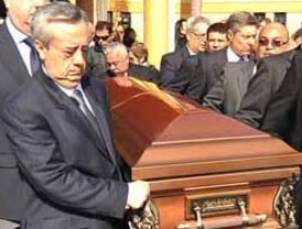 Se inicia juicio para decidir dónde será enterrado CAP